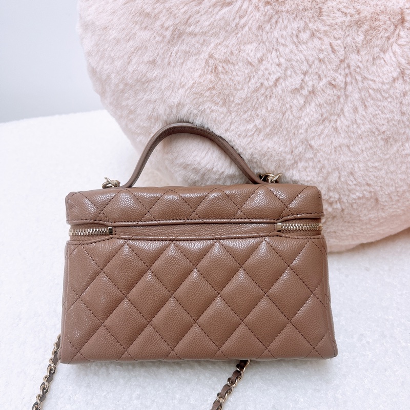 Chanel lp 摩卡棕色手柄盒子包-4