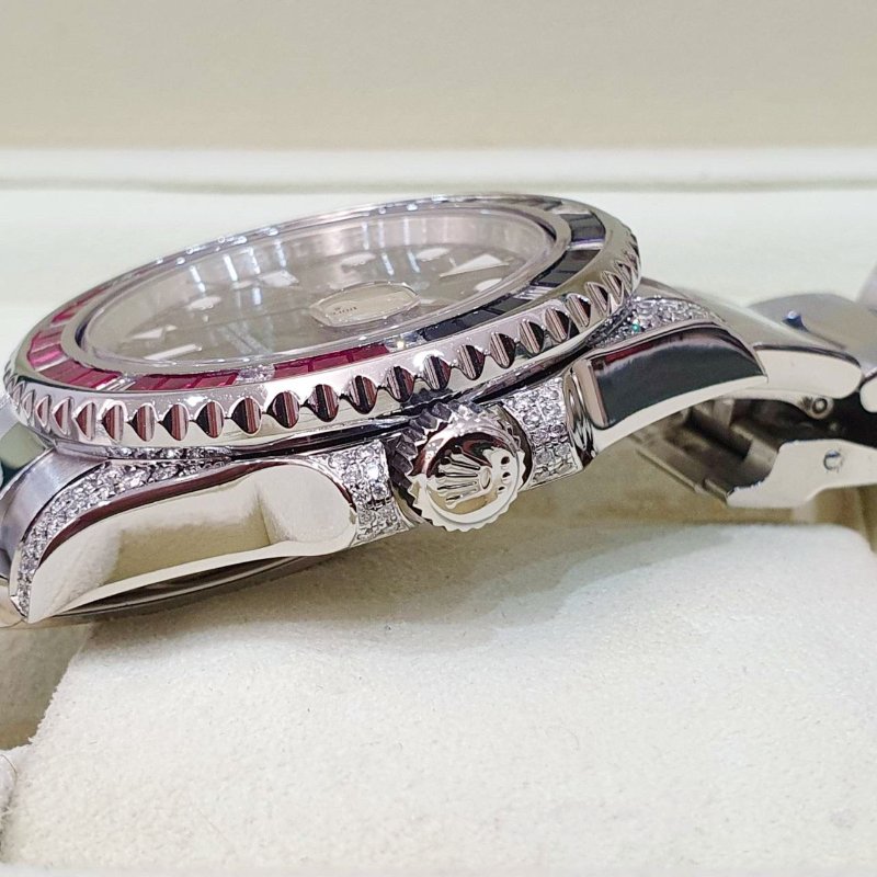 【大眾名錶】ROLEX 勞力士116710LN改116759SARU 2011/06 GMT兩地時區 精鑲紅藍寶石鑽圈/鑽腳 錶徑40mm 自動上鍊 大眾名錶G258-6