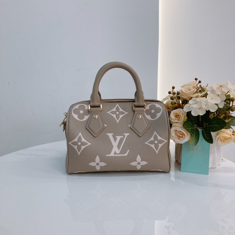 MS0691	Louis Vuitton 路易威登小號肩帶兩用包包 Speedy Bandouliere 20 Calfskin Giant Monogram-3