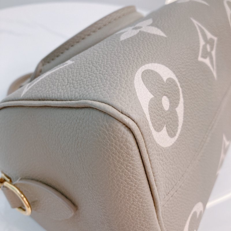 MS0691	Louis Vuitton 路易威登小號肩帶兩用包包 Speedy Bandouliere 20 Calfskin Giant Monogram-9