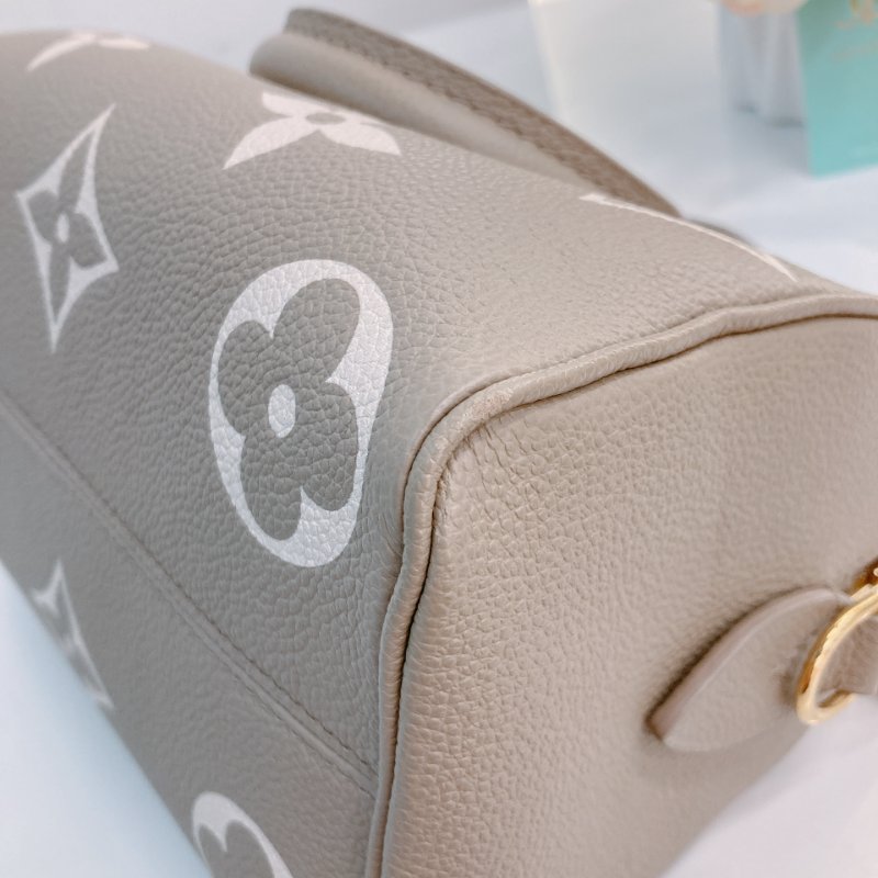 MS0691	Louis Vuitton 路易威登小號肩帶兩用包包 Speedy Bandouliere 20 Calfskin Giant Monogram-10