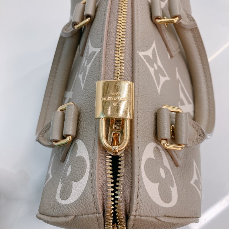 MS0691	Louis Vuitton 路易威登小號肩帶兩用包包 Speedy Bandouliere 20 Calfskin Giant Monogram-16