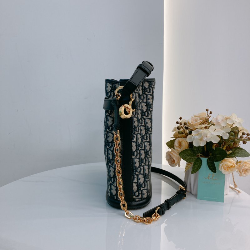 MS0692	Christian Dior迪奧經典花紋兩用包包  Cest Dior Bucket Medium Oblique Navy-3