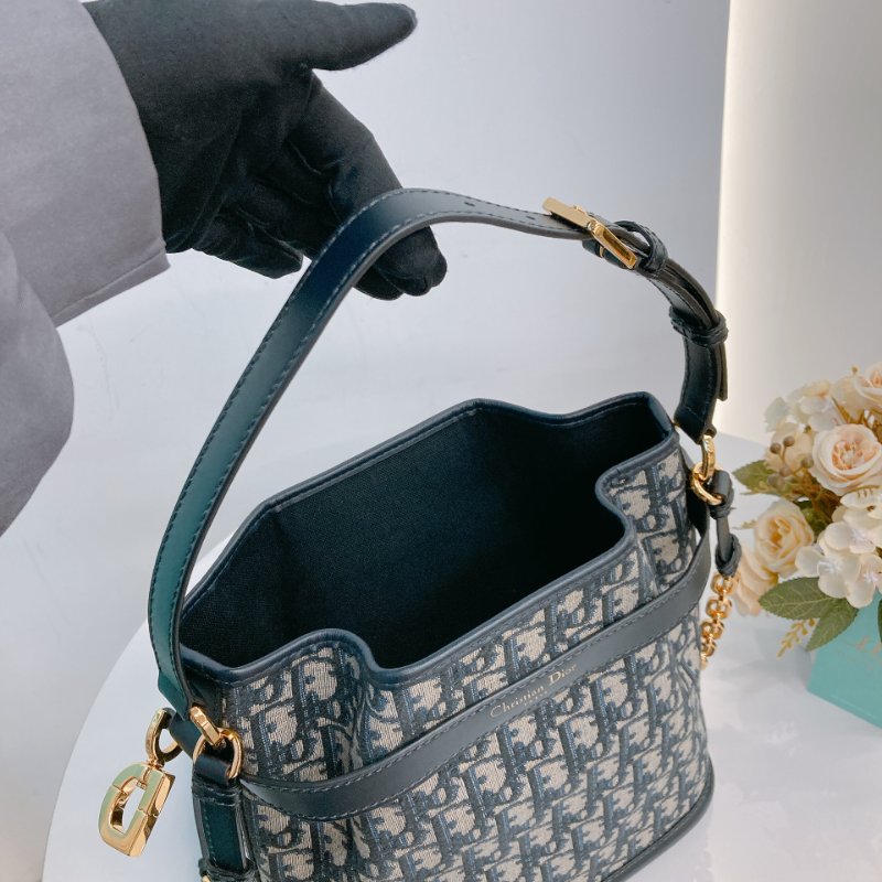 MS0692	Christian Dior迪奧經典花紋兩用包包  Cest Dior Bucket Medium Oblique Navy-9