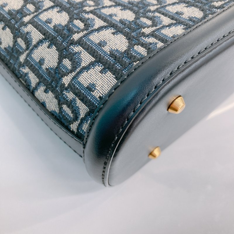 MS0692	Christian Dior迪奧經典花紋兩用包包  Cest Dior Bucket Medium Oblique Navy-28