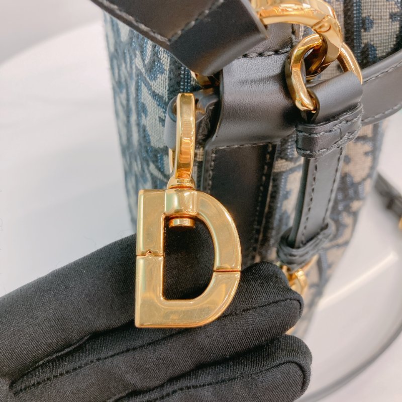 MS0692	Christian Dior迪奧經典花紋兩用包包  Cest Dior Bucket Medium Oblique Navy-32