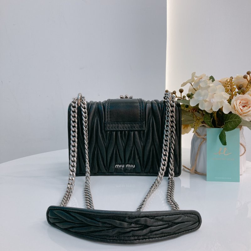 MS0693	Miu Miu 缪缪水晶扣鍊帶包包 Madras Crystal Shoulder Bag Calfskin-1