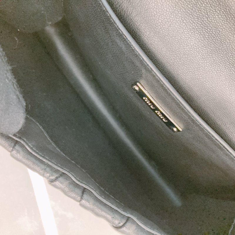 MS0693	Miu Miu 缪缪水晶扣鍊帶包包 Madras Crystal Shoulder Bag Calfskin-14