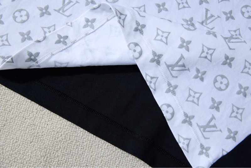 这款LV满印LogoT恤-3