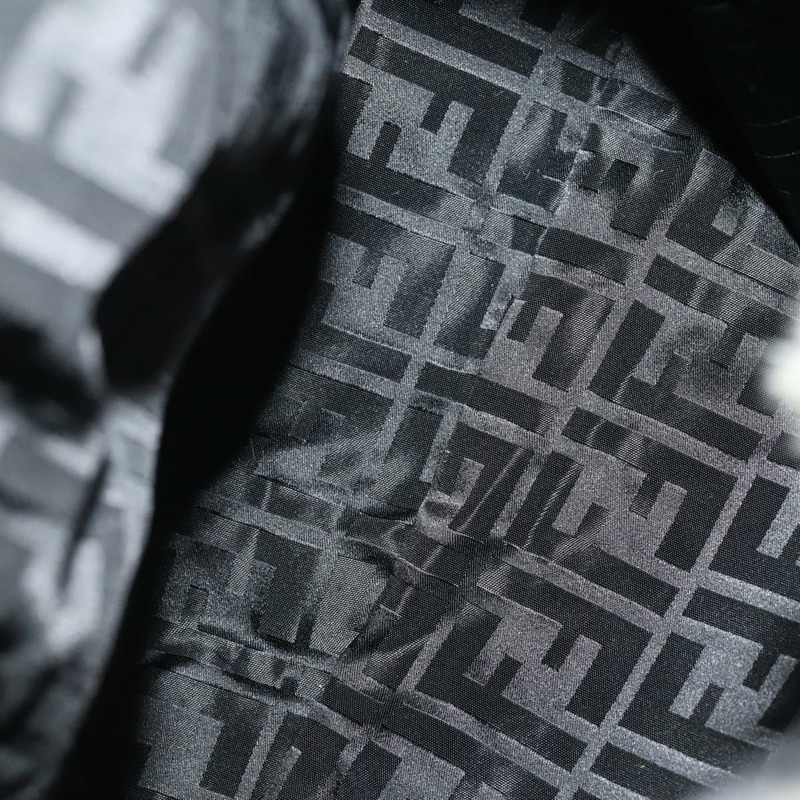 【日本直送】FENDI 皮草米色銀色雙肩包 Auth YKZ827A-9