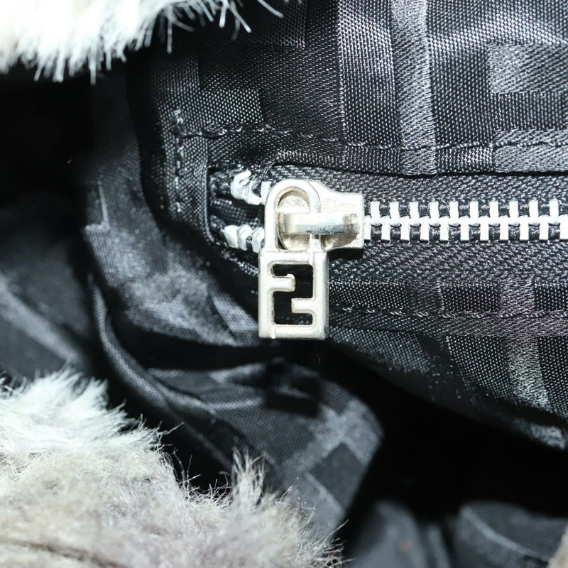 【日本直送】FENDI 皮草米色銀色雙肩包 Auth YKZ827A-25