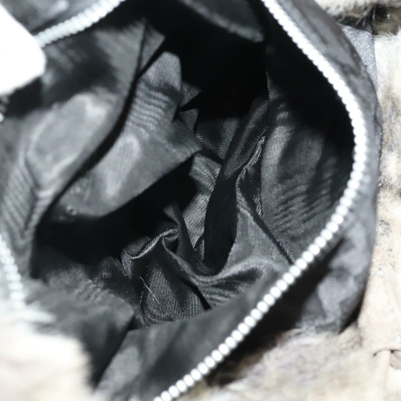 【日本直送】FENDI 皮草米色銀色雙肩包 Auth YKZ827A-26