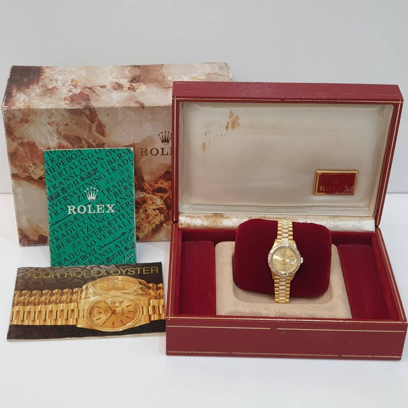 【大眾名錶】ROLEX 勞力士69178 Datejust 女錶蠔式18K 精鑲方鑽鑽圈 精鑲鑽帶 金色布紋T柱面盤 底蓋貼紙 大眾名錶G262-9