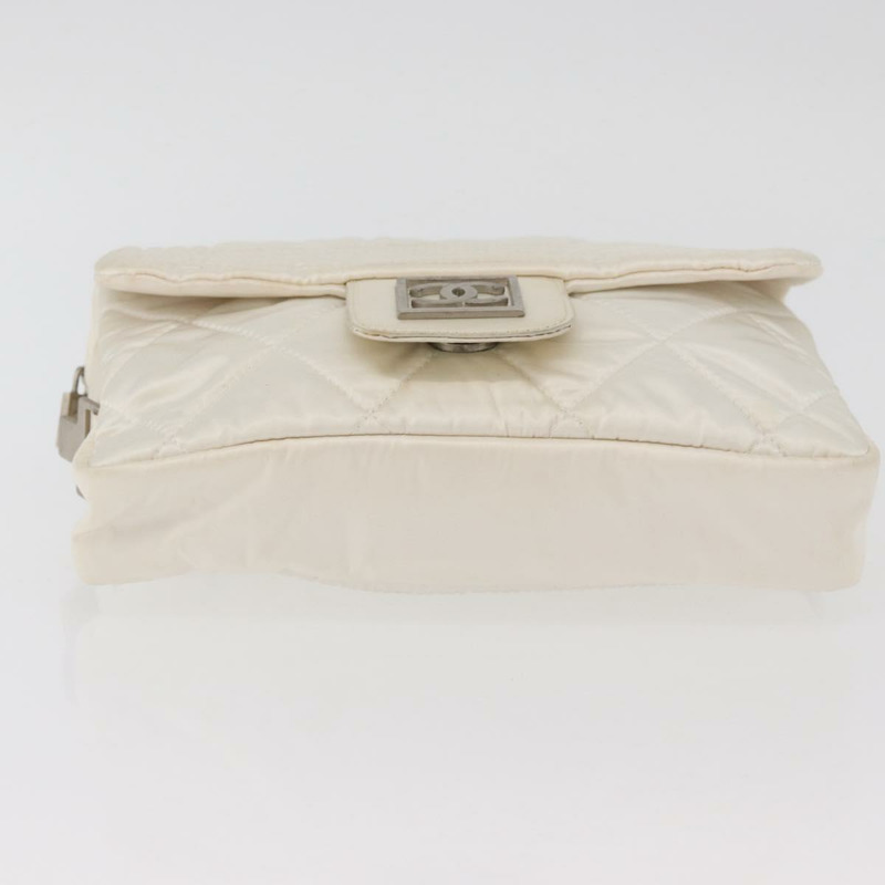 【日本直送】香奈兒運動系列絎縫腰包 尼龍 白色 銀色 CC 認證 YKZ1264A-4