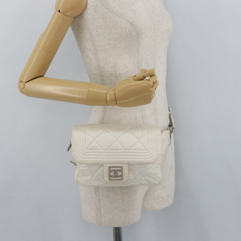 【日本直送】香奈兒運動系列絎縫腰包 尼龍 白色 銀色 CC 認證 YKZ1264A-24