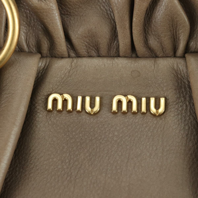 【日本直送】Miu Miu 手提包 皮革 兩用 米色 金色 正品 yk20244SAM-18