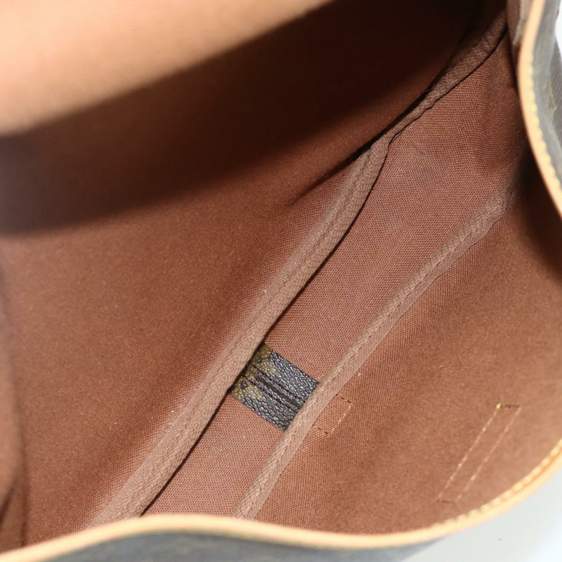 【日本直送】路易威登 Monogram Saumur 30 肩背包 M42256 LV Auth 176021A-10