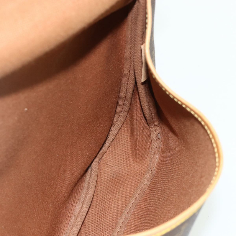 【日本直送】路易威登 Monogram Saumur 30 肩背包 M42256 LV Auth 176021A-19