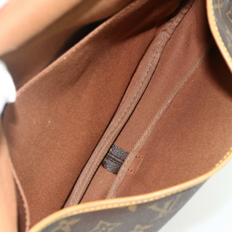 【日本直送】路易威登 Monogram Saumur 30 肩背包 M42256 LV Auth 176021A-21
