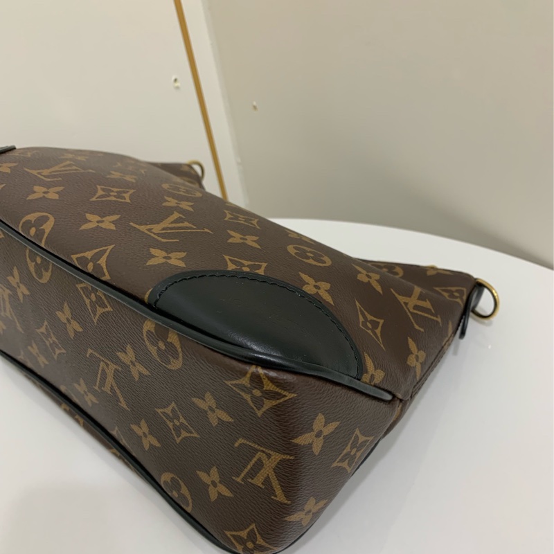 Louis Vuitton路易威登 黑牛角單肩斜挎腋下包 雙肩帶自由切換多重背法 25年芯片款 尺寸；29*16*9.5-3