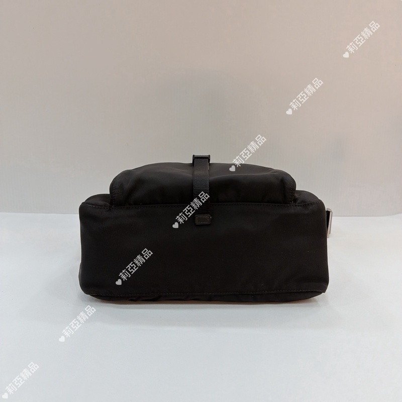 莉亞精品♡ PRADA 尼龍郵差包 二手-3