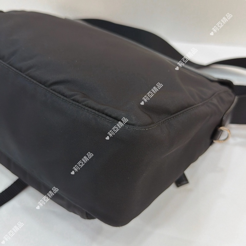 莉亞精品♡ PRADA 尼龍郵差包 二手-6