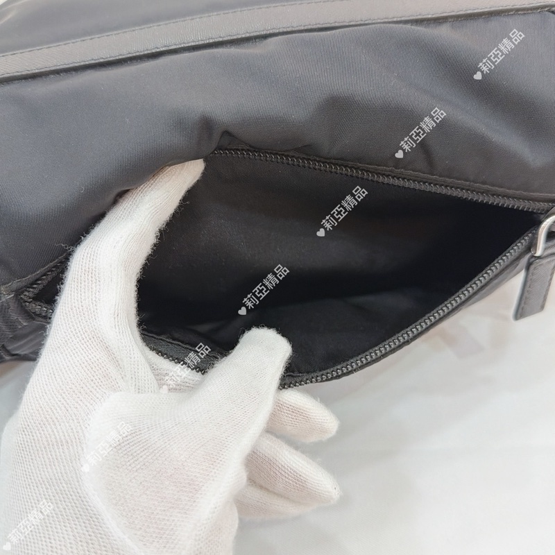 莉亞精品♡ PRADA 尼龍郵差包 二手-9