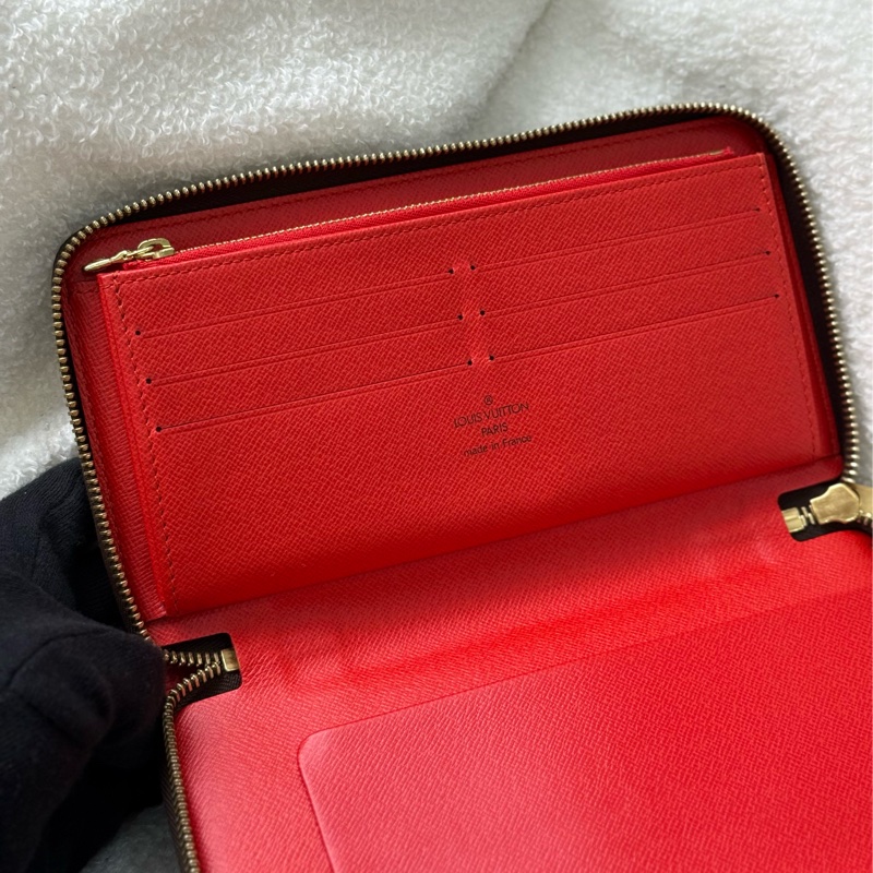 （閒置品）Lv限量賽車徽章商務長夾-8