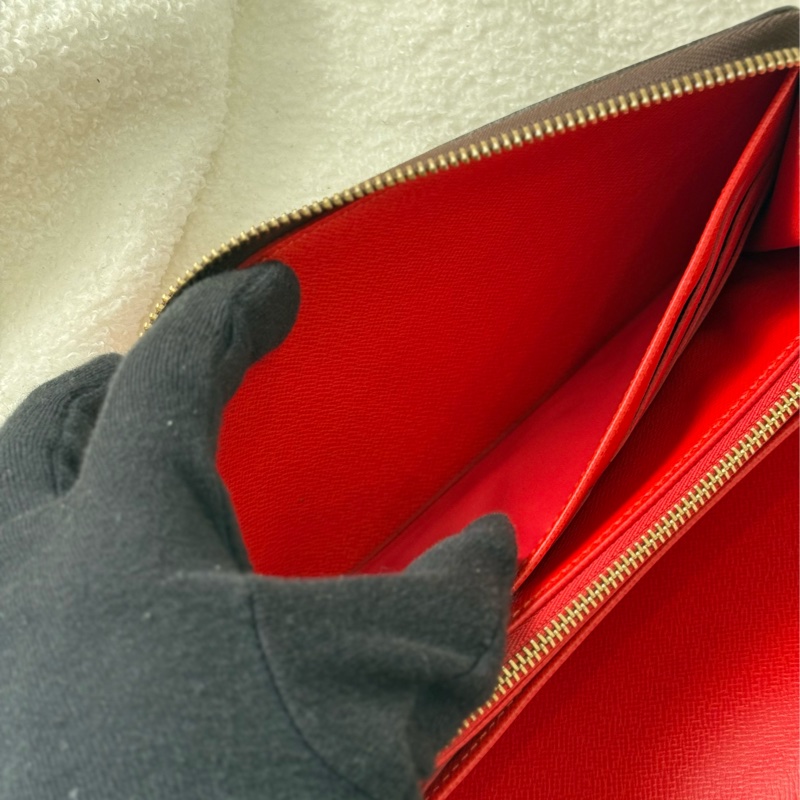 （閒置品）Lv限量賽車徽章商務長夾-10