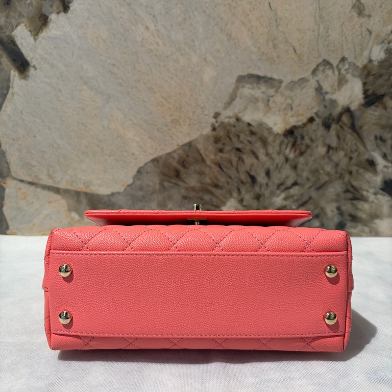 CHANEL粉荔枝牛皮淡金釦COCO-4