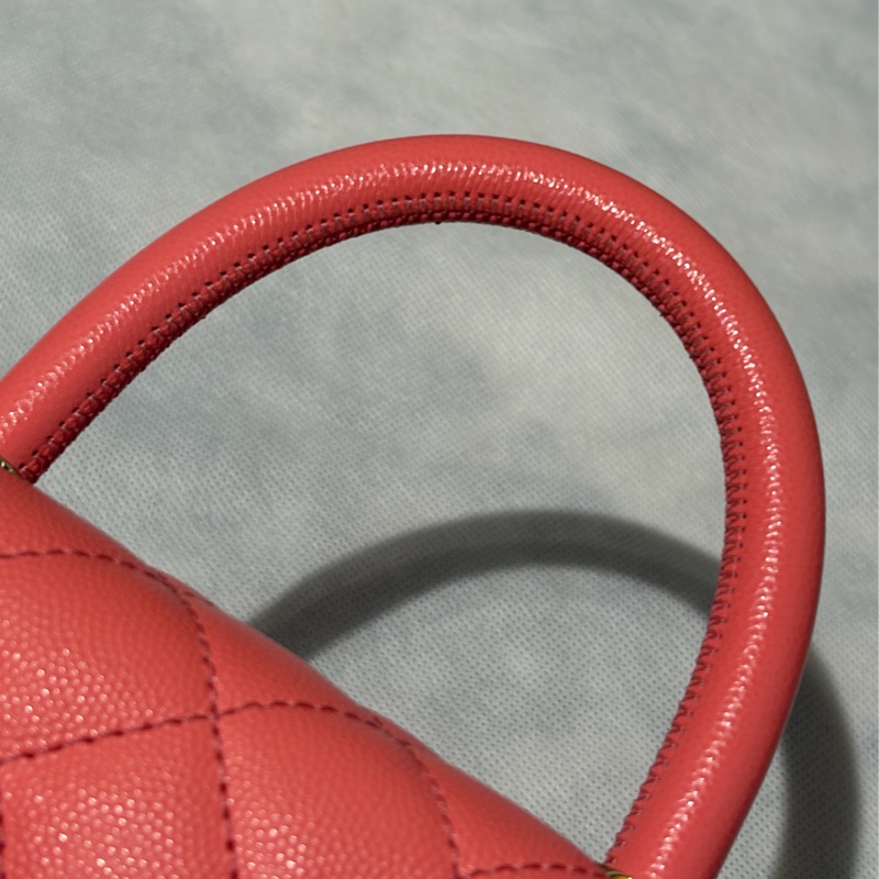 CHANEL粉荔枝牛皮淡金釦COCO-7