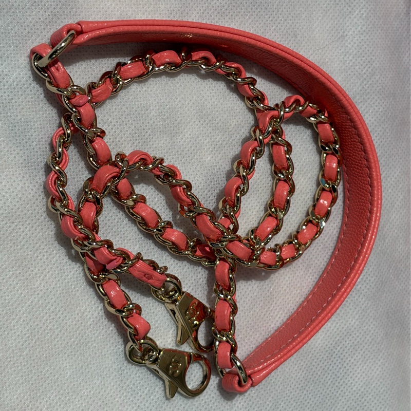 CHANEL粉荔枝牛皮淡金釦COCO-17