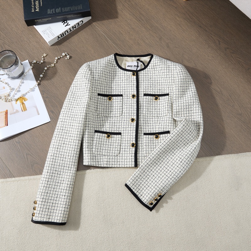 Miu Miu黑白格紋外套-6