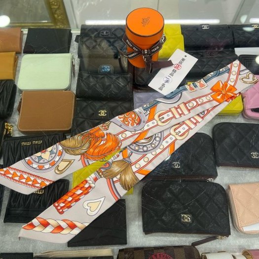 東區正精品㊣ HERMES Twilly 愛馬仕橘藍灰圖騰絲巾RZ6393-1