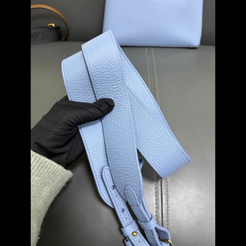 Lv Capucines cap bb-17