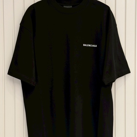 巴黎世家黑色前後logo短袖