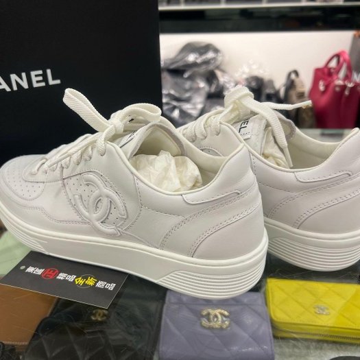 東區正精品㊣CHANEL G45079 全新香奈兒白色小牛皮黑色雙C休閒鞋運動鞋球鞋 38.5號 RZ6404-3