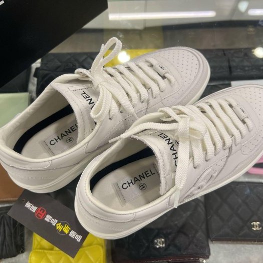 東區正精品㊣CHANEL G45079 全新香奈兒白色小牛皮黑色雙C休閒鞋運動鞋球鞋 38.5號 RZ6404-4