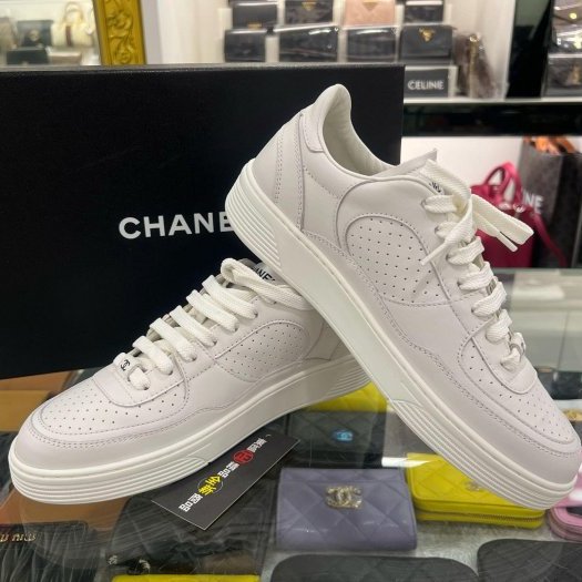 東區正精品㊣CHANEL G45079 全新香奈兒白色小牛皮黑色雙C休閒鞋運動鞋球鞋 38.5號 RZ6404-6