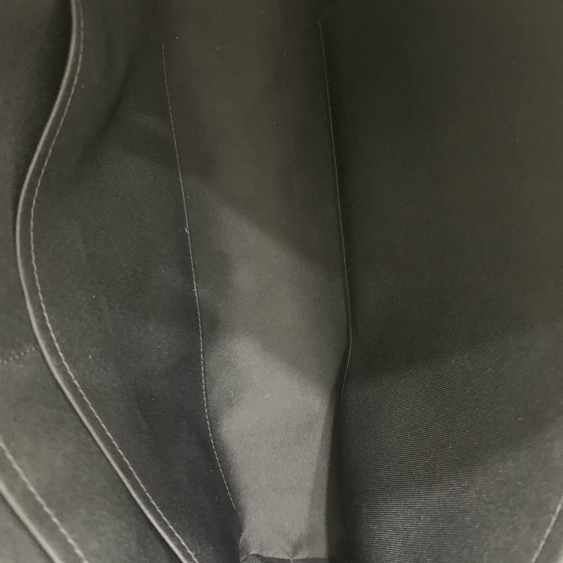 Louis Vuitton路易威登 男士黑武士黑花公文包 25年芯片款 無肩帶  尺寸：38*29*9-7