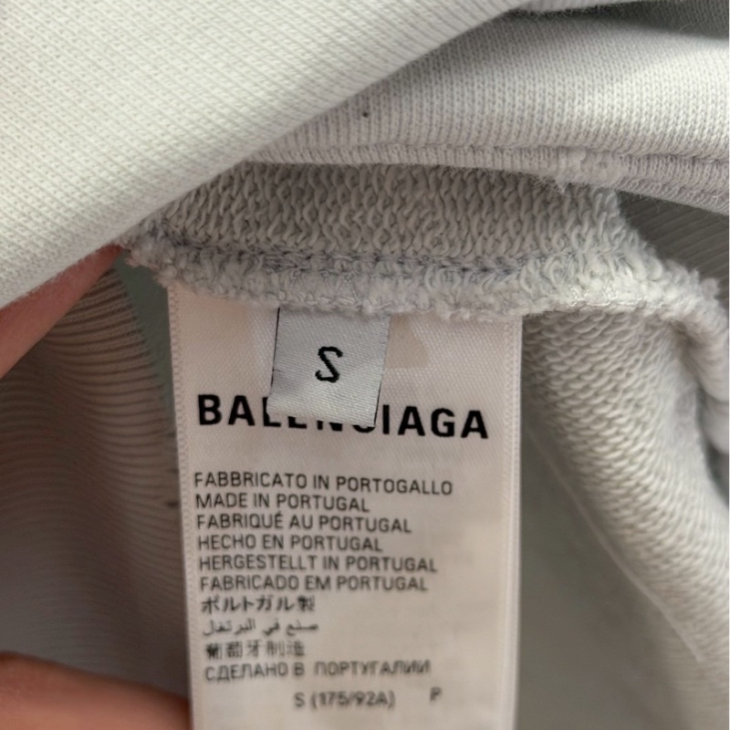 巴黎世家WFP世界糧食帽踢-3