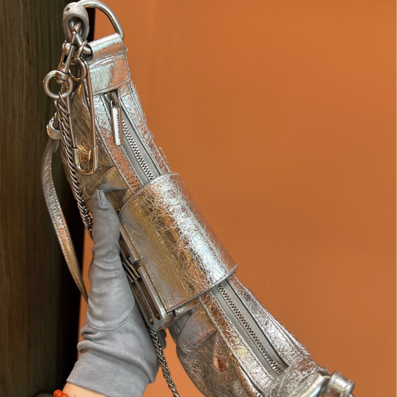 Balenciaga巴黎世家 Pamela 金屬質感細紋 斜挎/腋下/手提包 銀色 小號-3