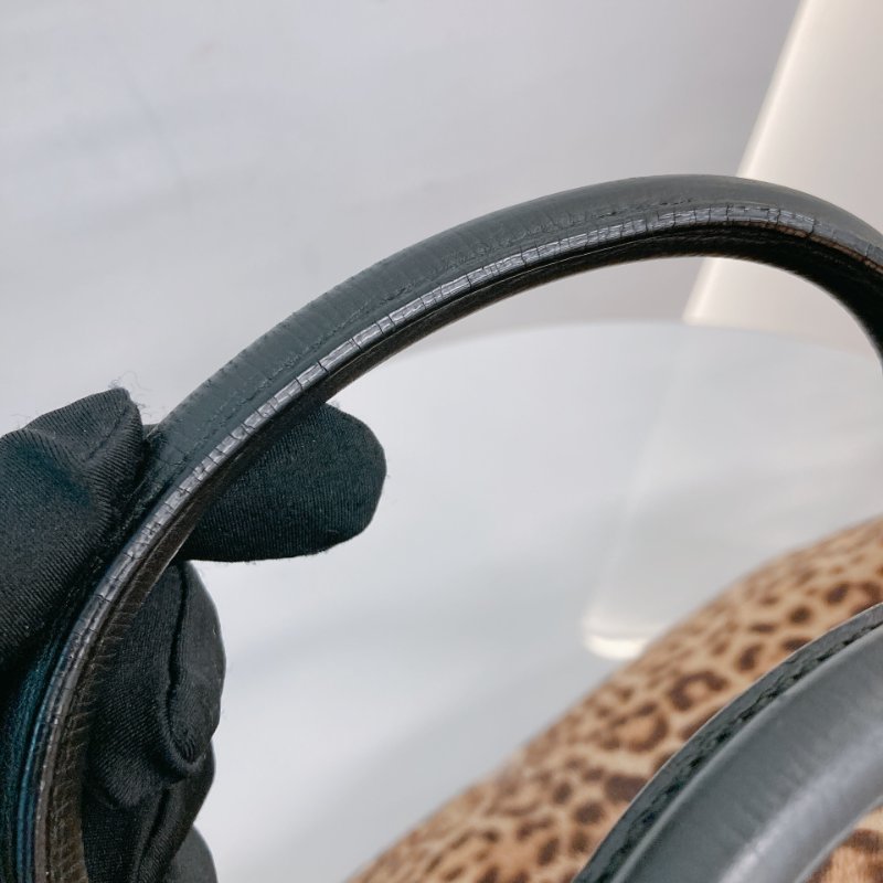 MS0695	Burberry 博柏利兩用包包 Banner Top Handle Shoulder Bag Calfskin Hair and Canvas Leopard-12