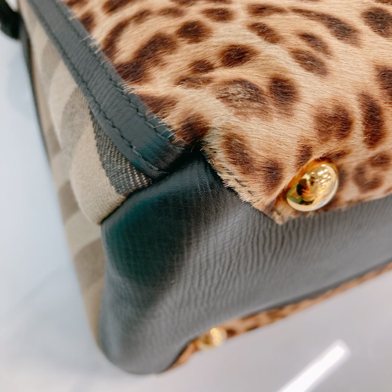 MS0695	Burberry 博柏利兩用包包 Banner Top Handle Shoulder Bag Calfskin Hair and Canvas Leopard-23