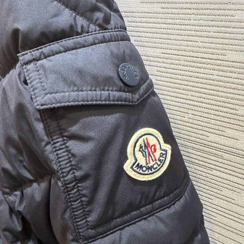 💎Han's house精品服飾💎moncler Najan 羽絨連帽外套 原價35200 現貨 青年款=女成人 S M-3