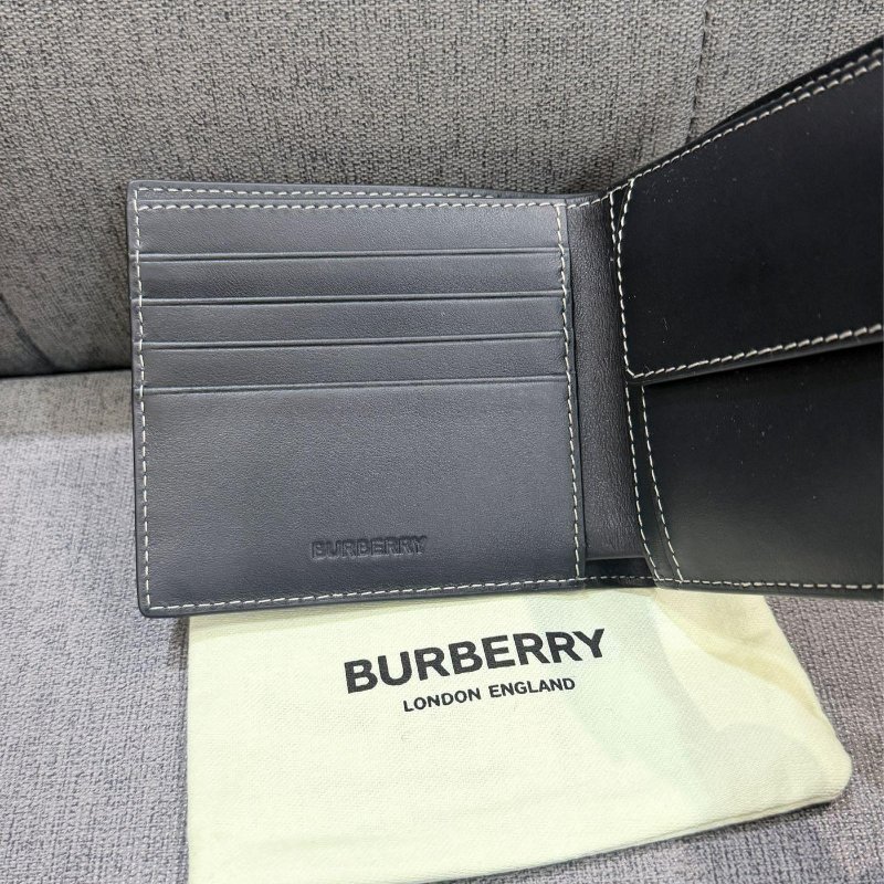 💎Han's house精品服飾💎BURBERRY 格紋 短夾 卡包 零錢袋 現貨 原價15000-1