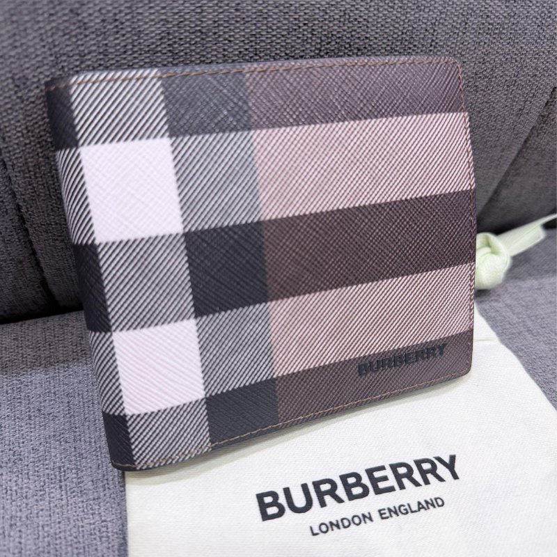 💎Han's house精品服飾💎BURBERRY 格紋 短夾 卡包 零錢袋 現貨 原價15000-6
