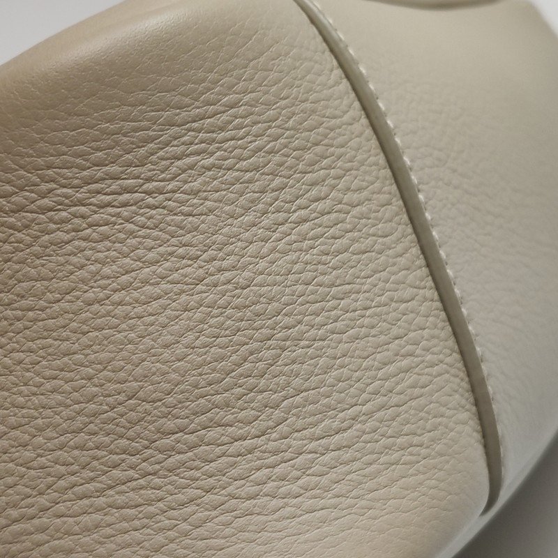 Saint Laurent LE 5 À 7小號牛皮純色YSL標誌單肩包-16