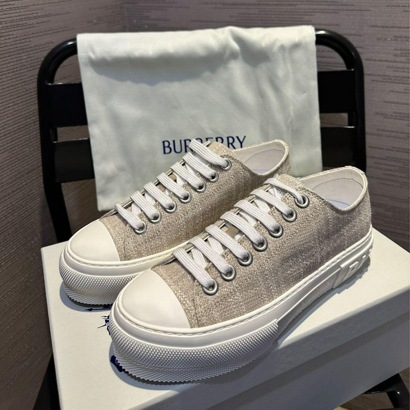 💎Han's house精品服飾💎burberry 格紋 立體字 帆布鞋 義大利製 現貨 37 ～39-0