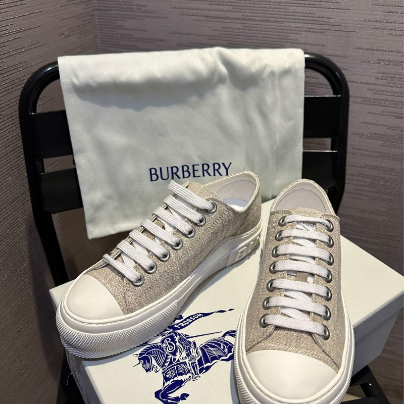 💎Han's house精品服飾💎burberry 格紋 立體字 帆布鞋 義大利製 現貨 37 ～39-2